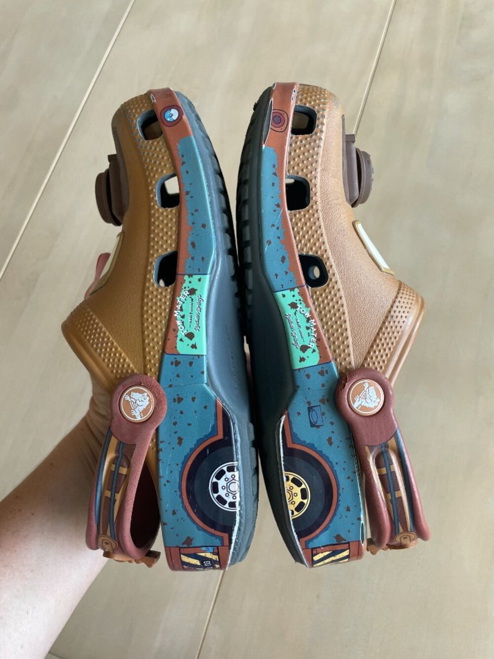 Entire Closet $5! Crocs Disney Pixar Cars Tow Mater Slip On Clog Sandals Sz 2 - Picture 7 of 9